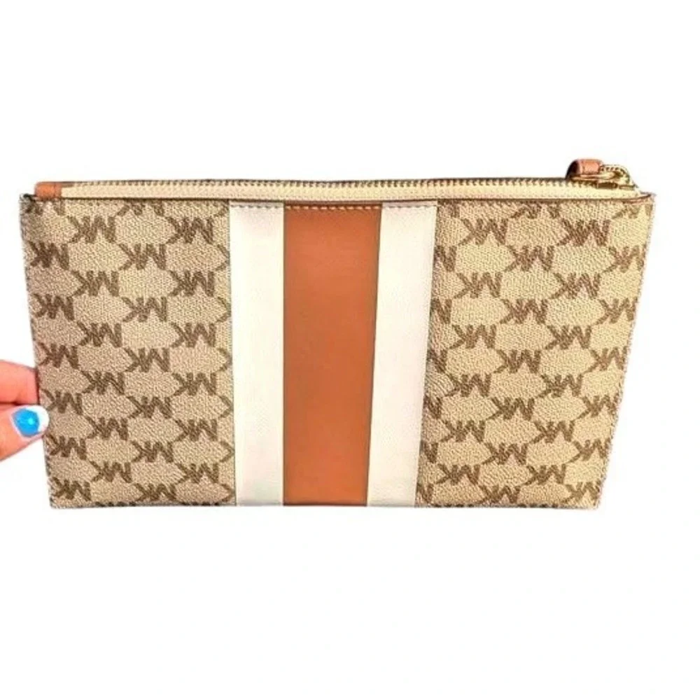 Michael Kors ~Jet Set Travel Medium Top Zip Wristlet ~ Vanilla Logo Stripe Acorn